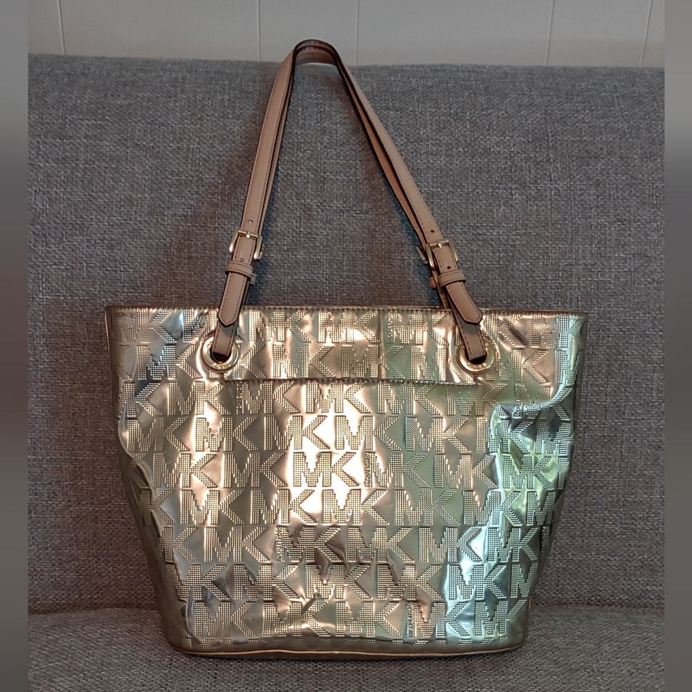Firm Final price!*MK logo golden tote - Picture 3 of 11